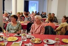 Pečovatelská služba města Dobříše oslavila Mezinárodní den seniorů