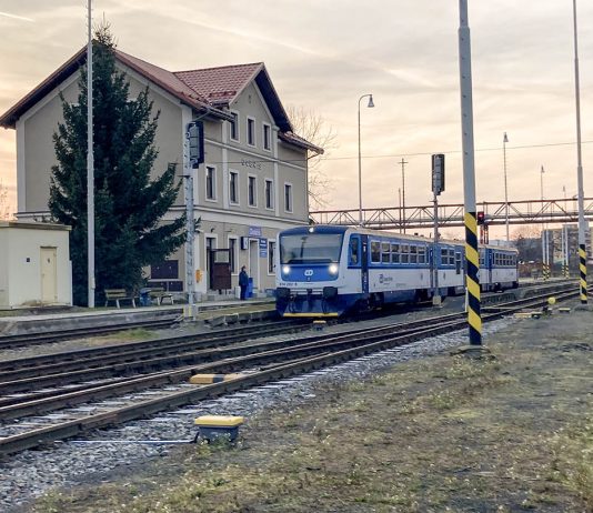 Hrozí konec vlaků na Dobříš!