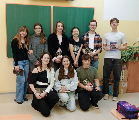 Gymnázium Karla Čapka – Literární dopoledne aneb Když slova ožívají