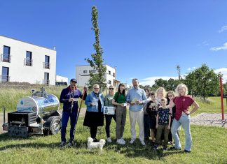 Adoptuj si svůj strom. Nový komunitní projekt v Dobříši už funguje